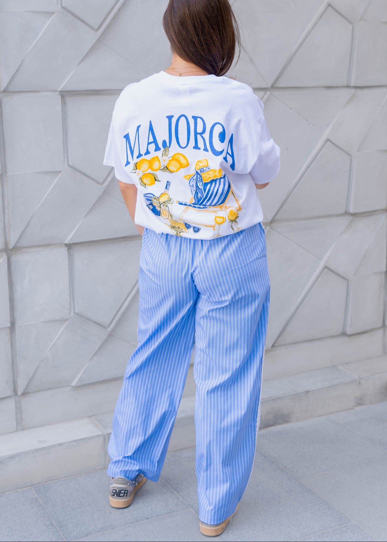 Pantalon Azul Detalles Blancos