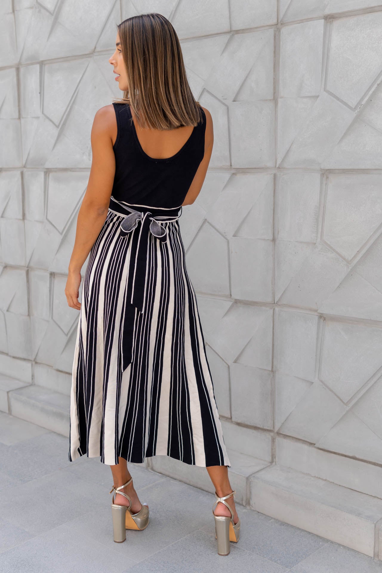 Vestido Tejido Negro Lineas Beige