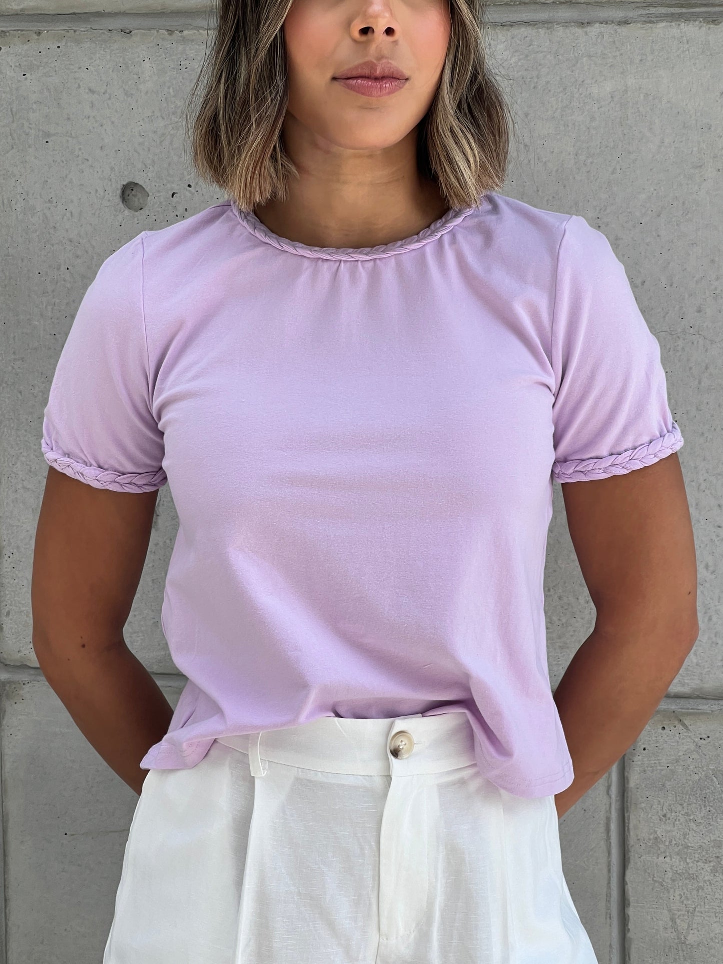 Franela Morada Detalles Mangas