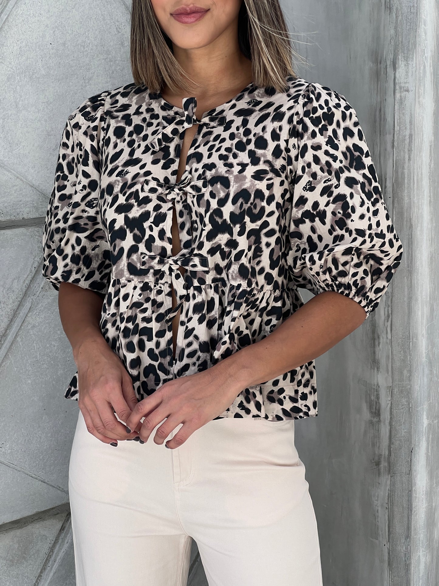 Blusa Animal Print Lazos