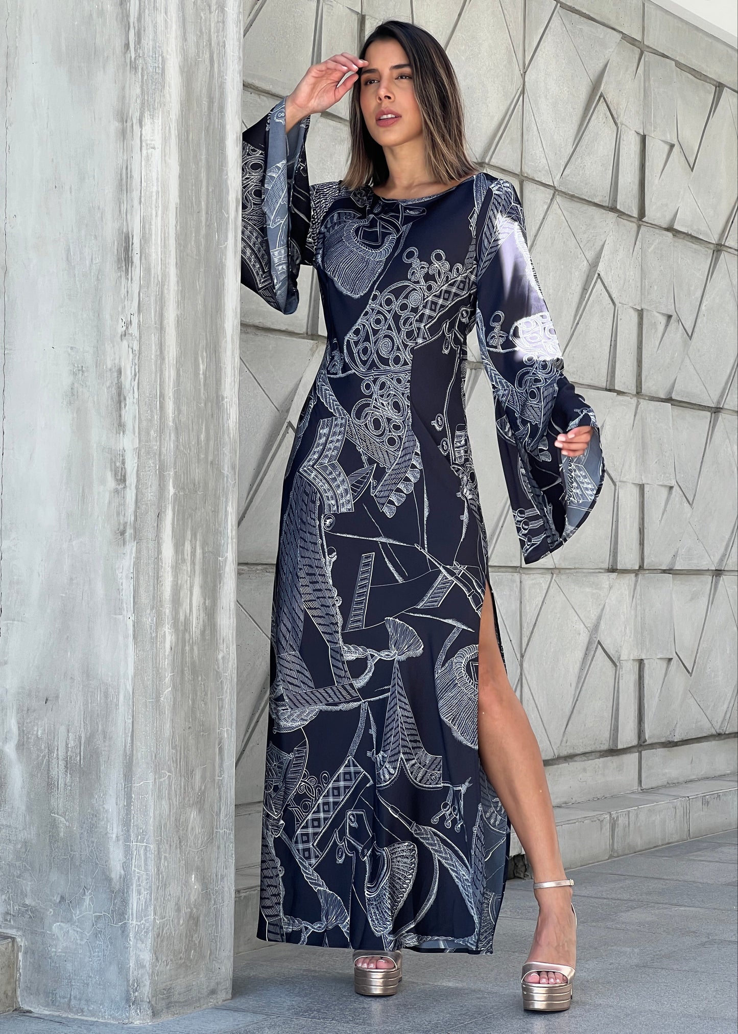 Vestido Escotado Azul