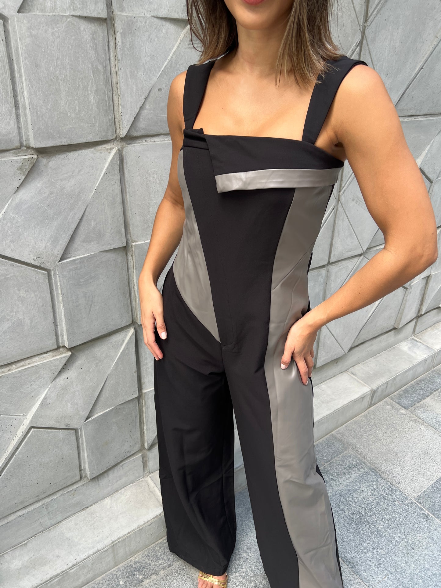 Braga Negra Detalles Cuerina