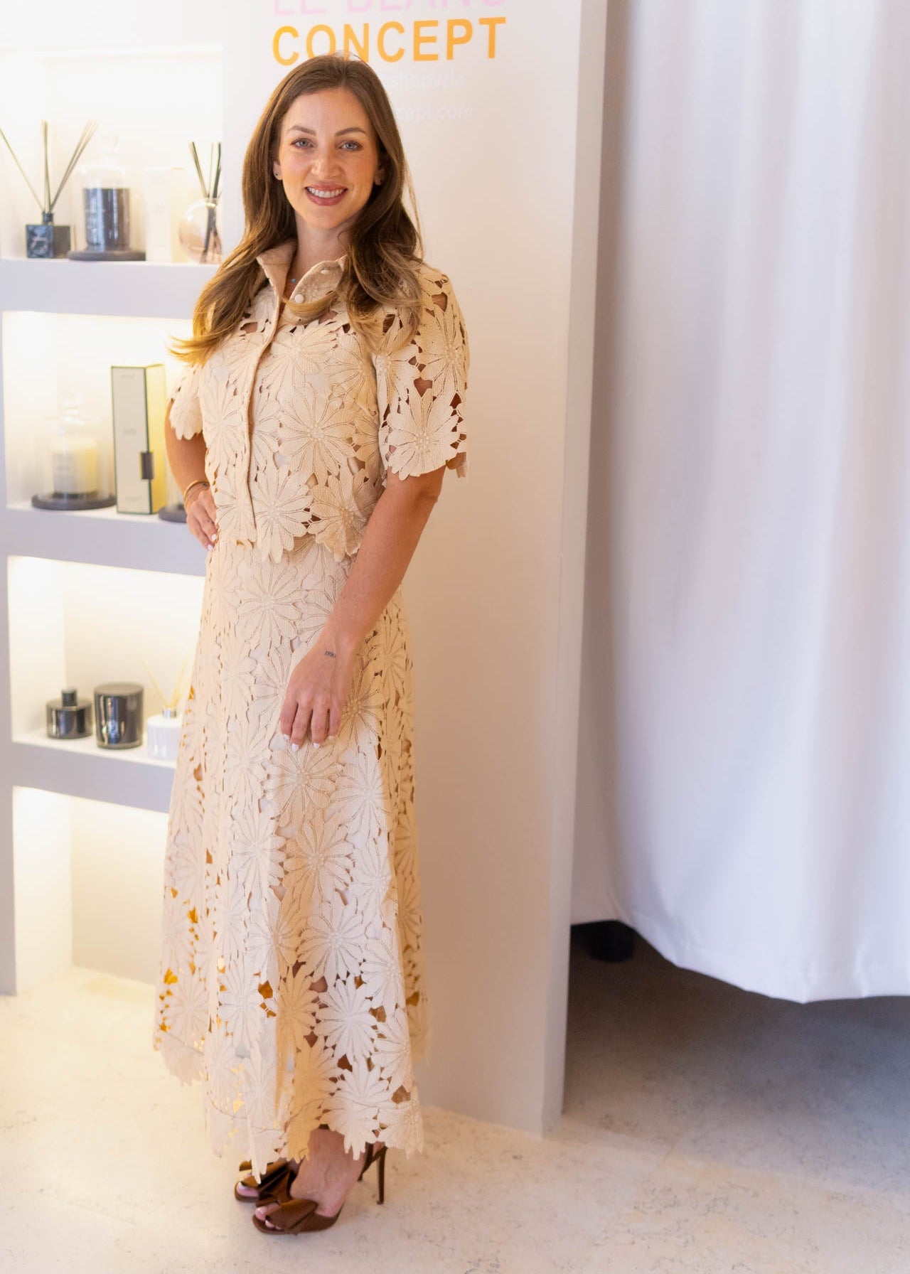 Set Falda Beige Encaje