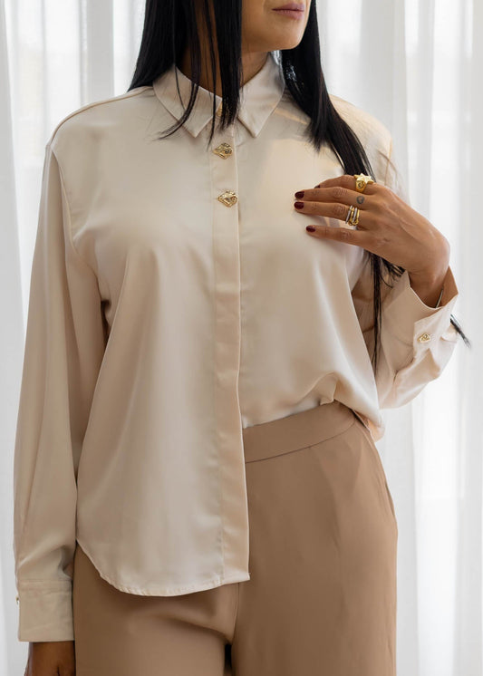Camisa Satinada Beige Botones Dorados