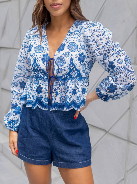 Blusa Blanca Detalles Azules